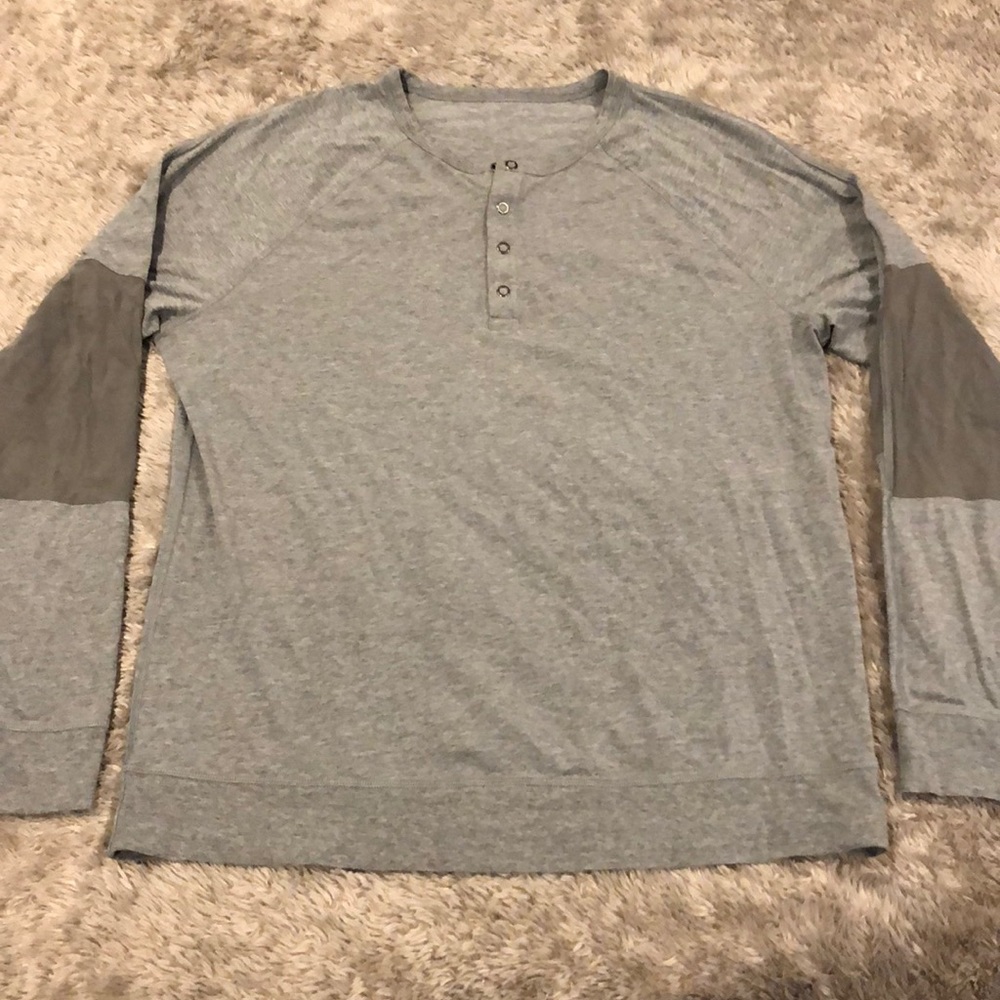 Lululemon men’s long sleeve shirt - size large